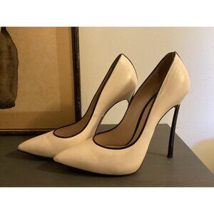 CASADEI Blade Pump in Cream Leather w/Black Patent Trim heels chic 40.5 10.5